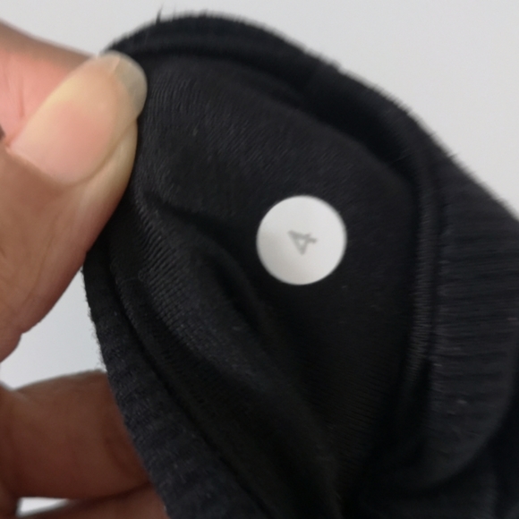 Lululemon Cropped pants - Picture 2 of 3